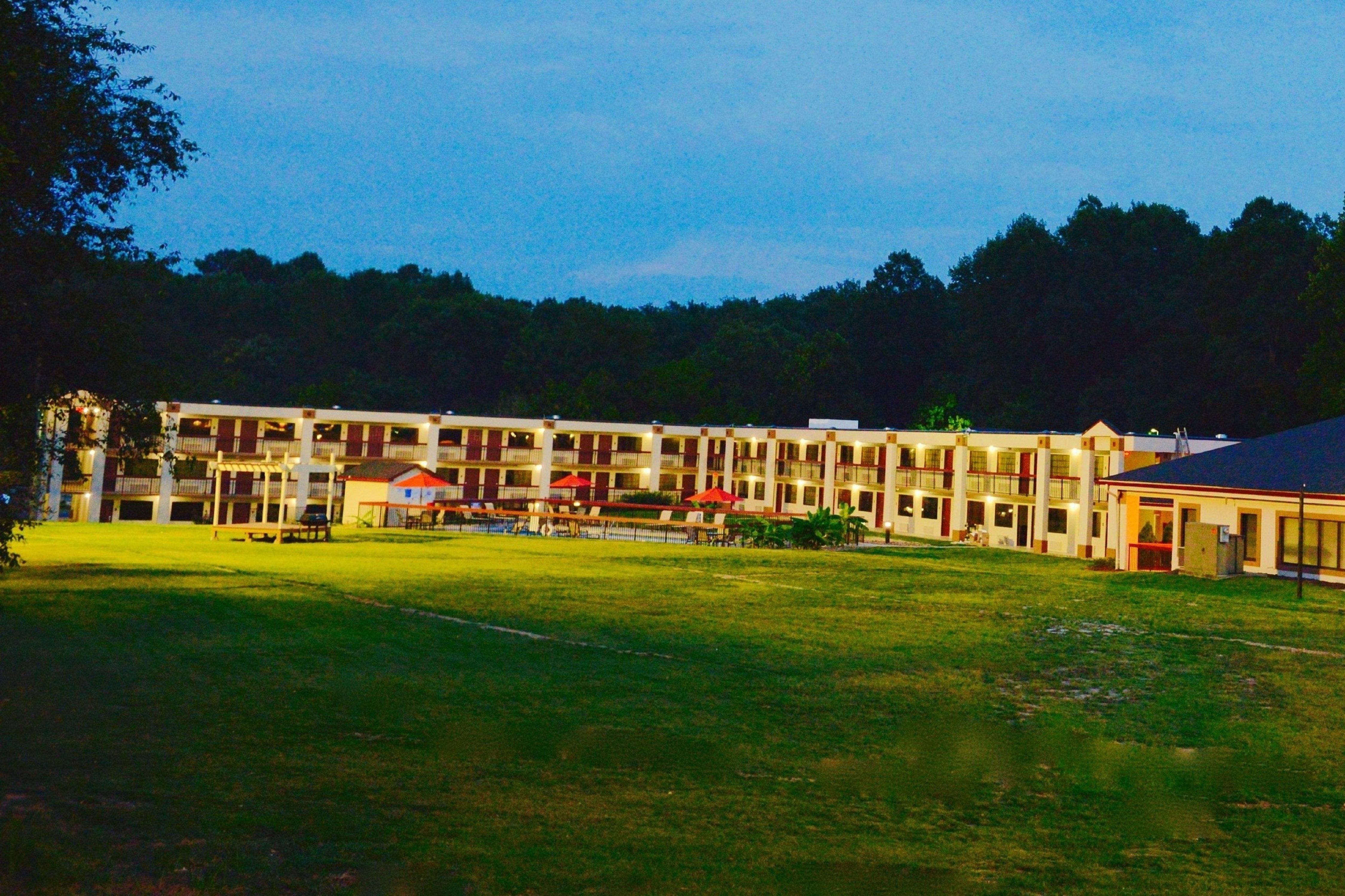 Red Roof Inn & Suites Commerce - Athens Εξωτερικό φωτογραφία